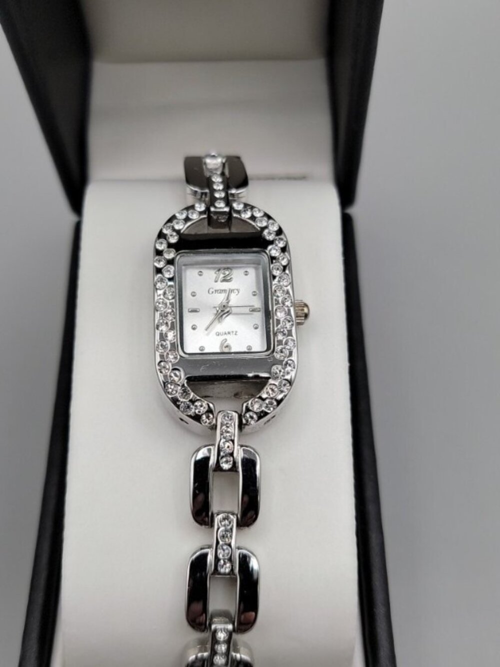 Gramercy Rhinestone Bezel Ladies Bracelet Quartz Watch 20mm 7.5"